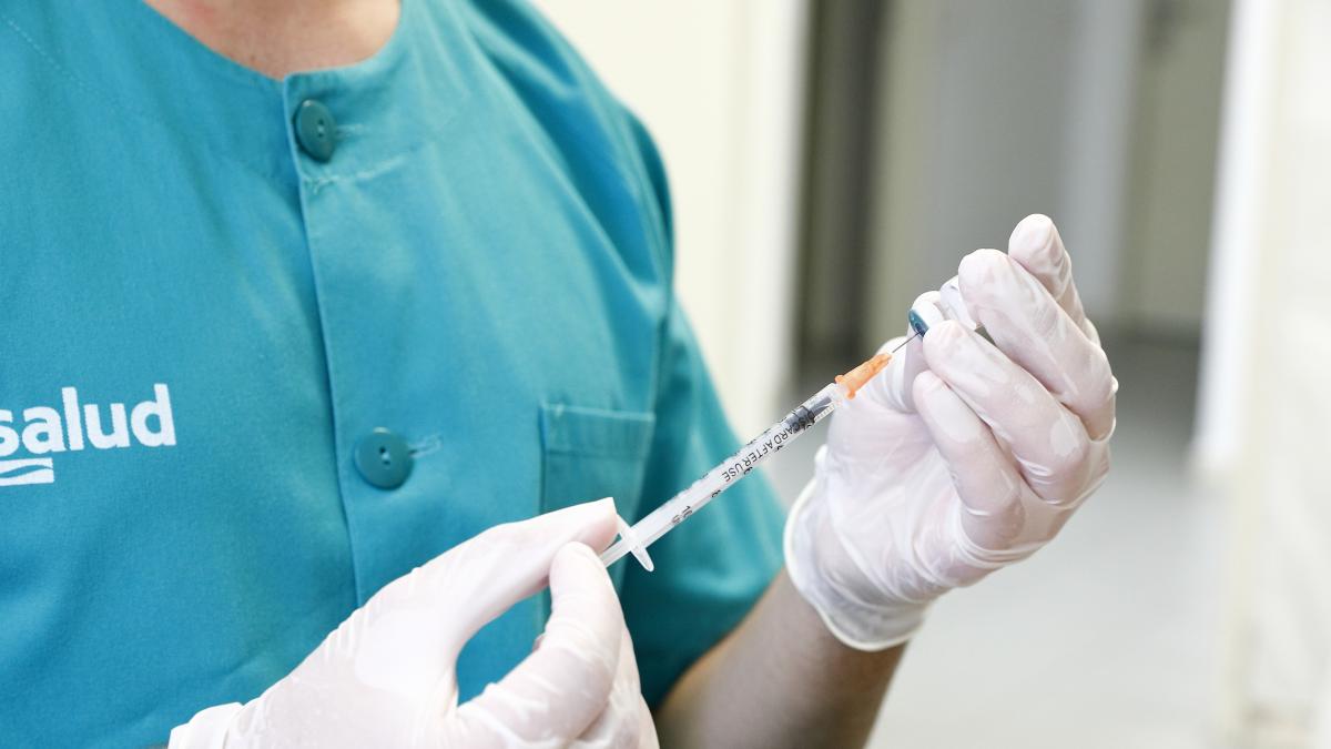 Aragon Inoculara La Tercera Dosis De La Vacuna Contra La Covid Junto A La De La Gripe