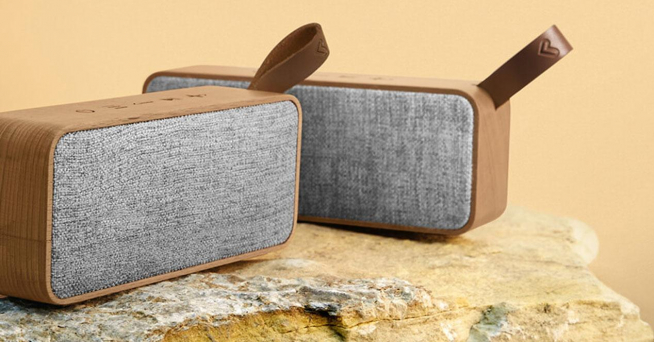 Lo mejor de este altavoz Speaker Eco Beech Wood es sin duda su cuidado diseño