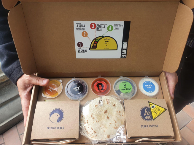 Presentación de la taquería virtual 'SantoWey' que han lanzado los cocineros aragoneses de 'Creisy Food'.