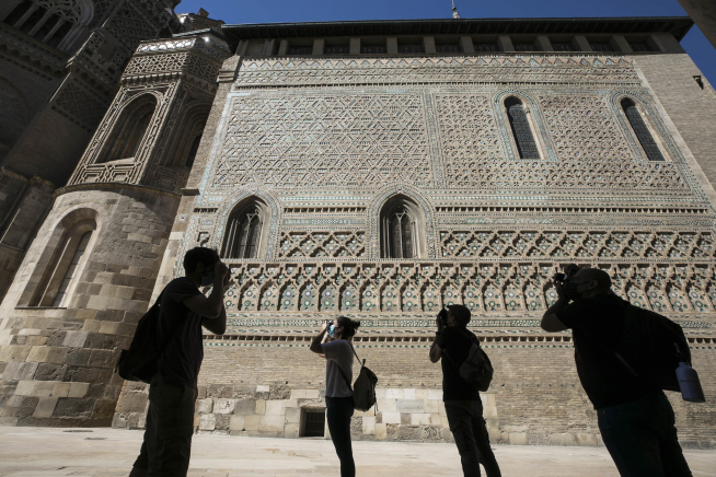 La Seo zaragozana ha sido elegida la catedral más bonita de España por la comunidad de viajeros de Lonely Planet en Instagram