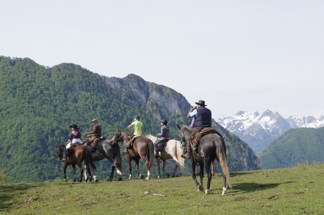 Ruta a caballo con Pirineo Ecuestre