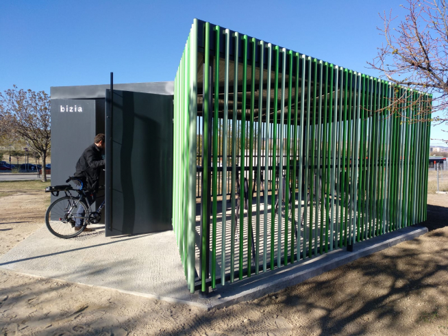 Aparcabicis cubiertos en Zaragoza
