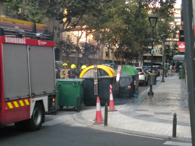 Los bomberos apagaron el fuego en pocos minutos