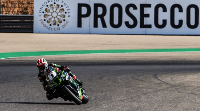 Jonathan Rea (Kawasaki Racing Team WorldSBK) en la pista de Motorland