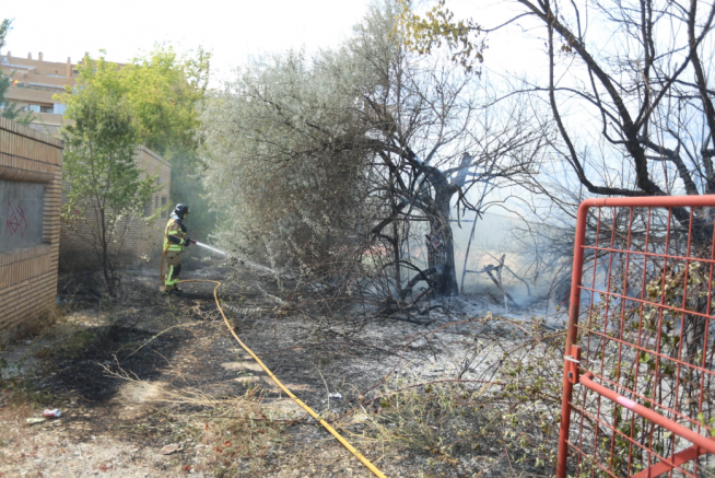 Incendio en la avenida de los Danzantes de Huesca