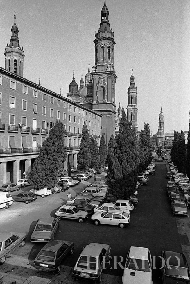 La plaza del Pilar (1988)