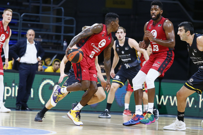 Foto del partido Iberostar Tenerife-Casademont Zaragoza, de la Liga Endesa