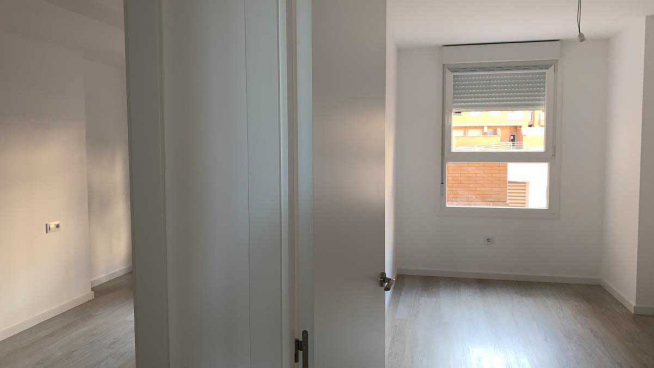 Local convertido en vivienda en Huesca.