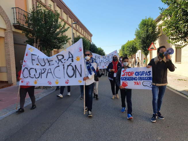 Manifestación contra la okupación en Nuez de Ebro