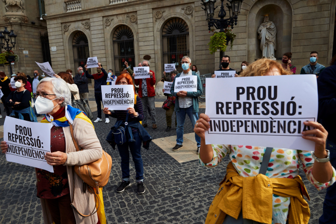 Concentración independentista por las detenciones por desvío de fondos
