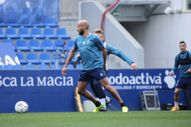 Mikel Rico, durante el entrenamiento de este miércoles en El Alcoraz.