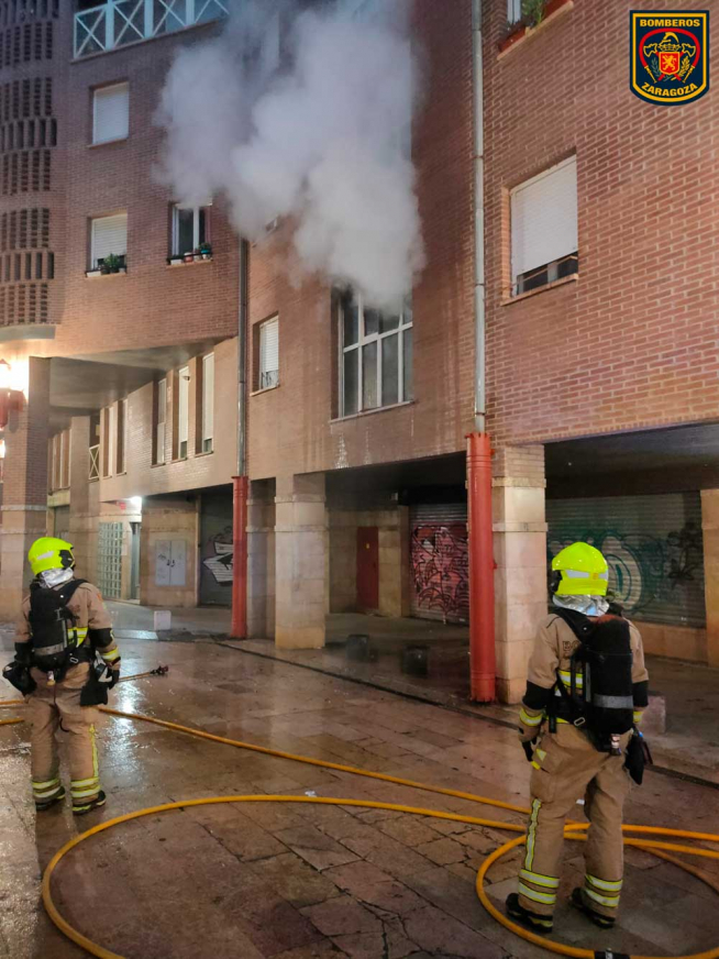 Incendio calle Mundir de Zaragoza