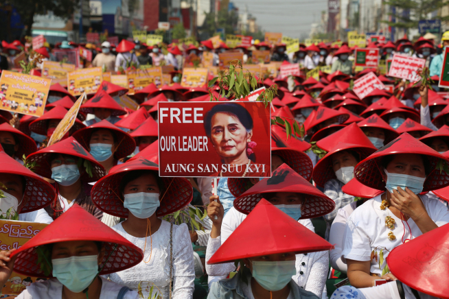 Protestas contra la represión militar en Mandalay (Birmania)