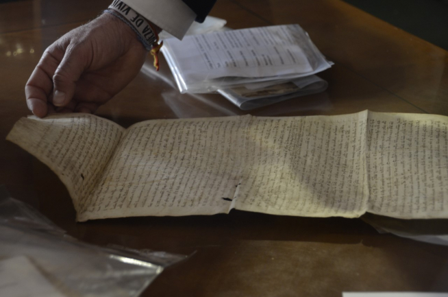 Bula de 1203 de Inocencio III estableciendo los límites de la diócesis de Barbastro, el pergamino más antiguo de los recuperados.