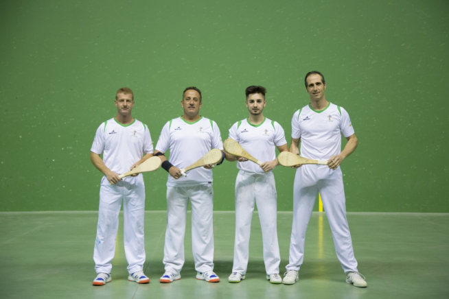 Daniel Pérez, Félix Centro, Santi Royo y Daniel Velilla, pelotaris de Miralbueno El Olivar.