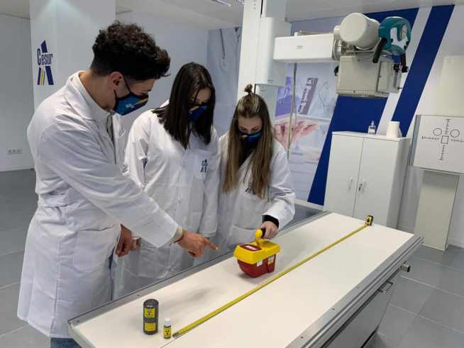 Los alumnos de Cesur tienen una metodología vanguardista en la que impera la formación práctica.
