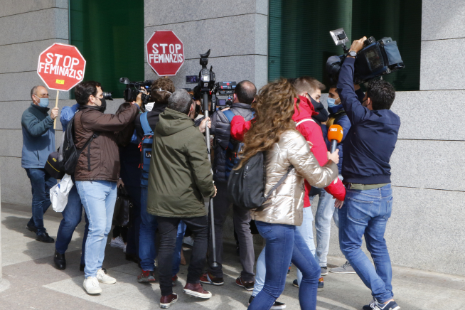 Gritos e insultos a Rocío Carrasco