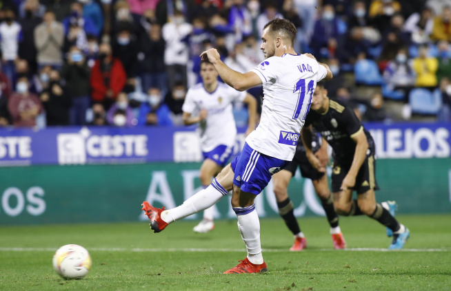 Partido entre el Real Zaragoza y la Ponferradina en La Romareda