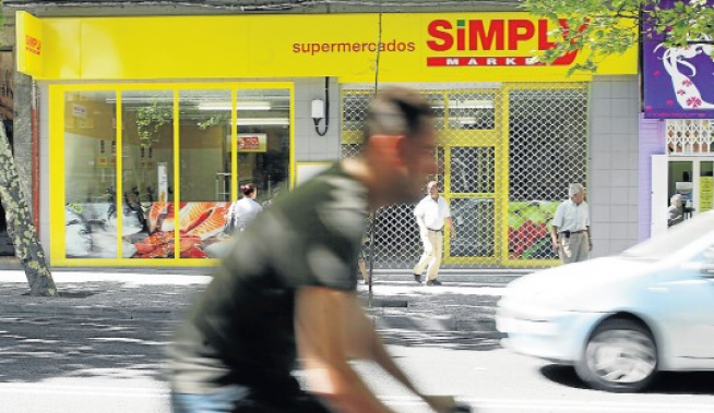 El Simply de Juan Pablo Bonet ocupa el hueco que dejó Autobuses Jiménez.