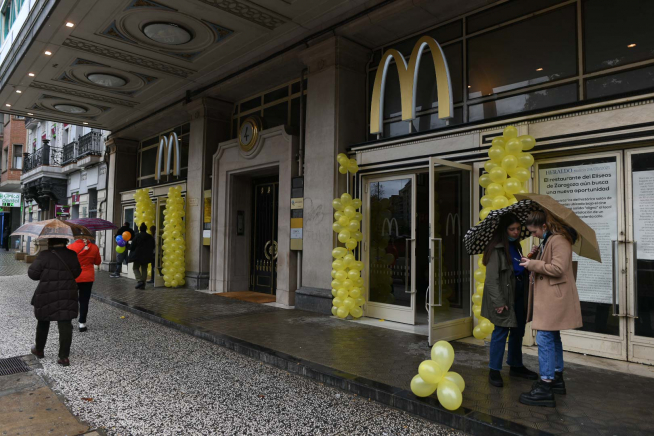 El McDonald's abre en el edificio donde se ubicaba el emblemático Cinema Elíseos.
