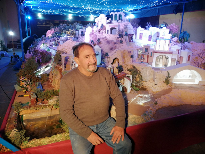 Juan Cercós Segura, director y diseñador del Belén de San Pedro.