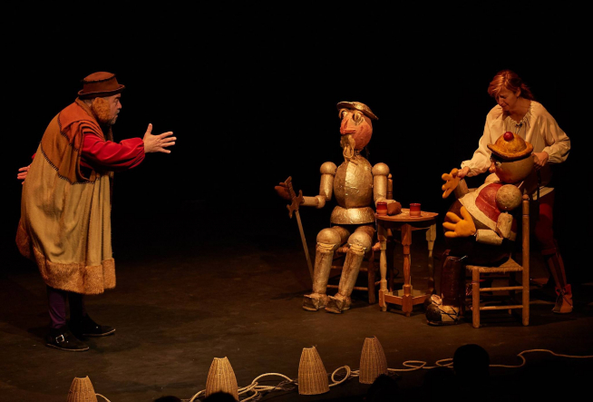 Iñaqui Juárez y Azucena Roda en 'Don Quijote por La Mancha de Aragón', de Teatro Arbolé.