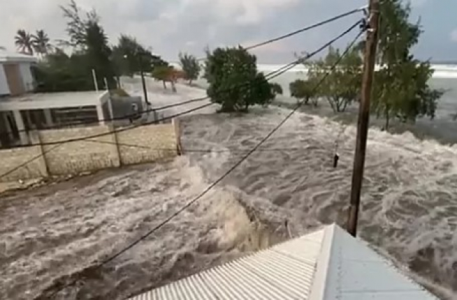 Tsunami registrado en Tonga tras la erupción del volcán.