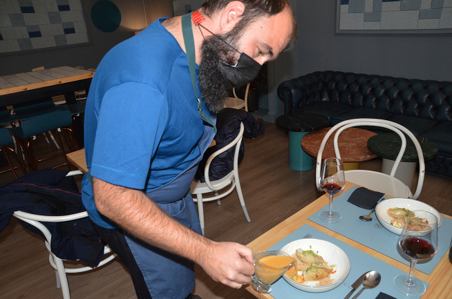 La sopa laska malasia que preparan en Café Nolasco.