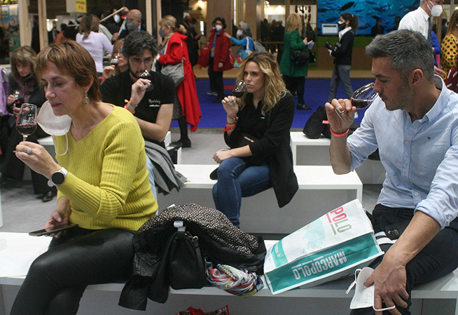Una de las catas que se celebran en el stand de Aragón