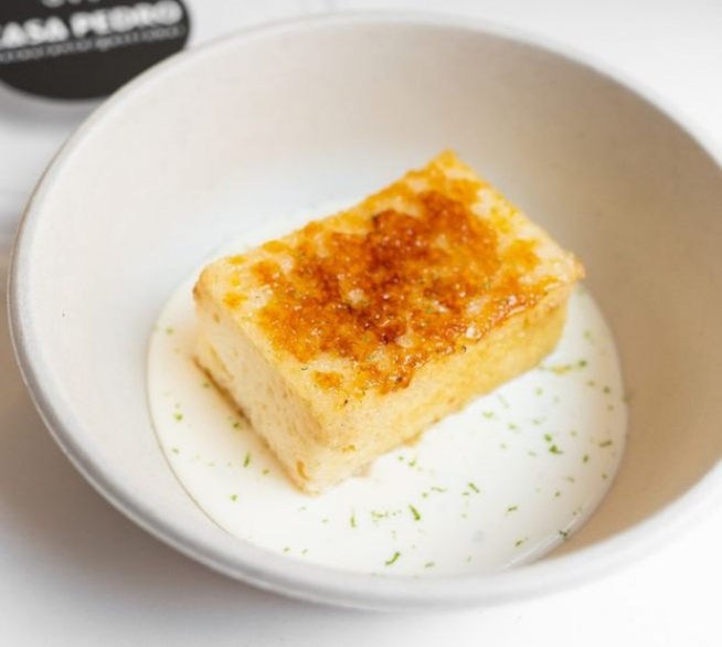 Una de las torrijas más laureadas de Zaragoza es la de Casa Pedro.