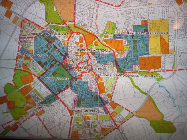 Plano de las zonas incluidas dentro del plan de regeneración urbana de Huesca (sombreadas de azul).