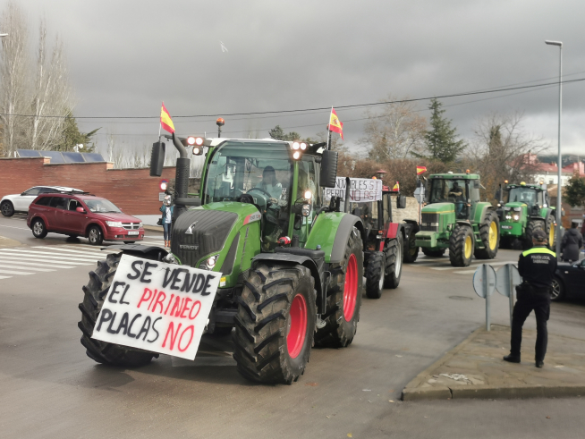 Última tractorada contra los parques fotovoltaicos celebrada en Sabiñánigo