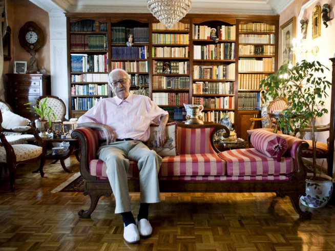 Rosendo Tello es el patriarca de las letras aragonesas y un gran poeta.