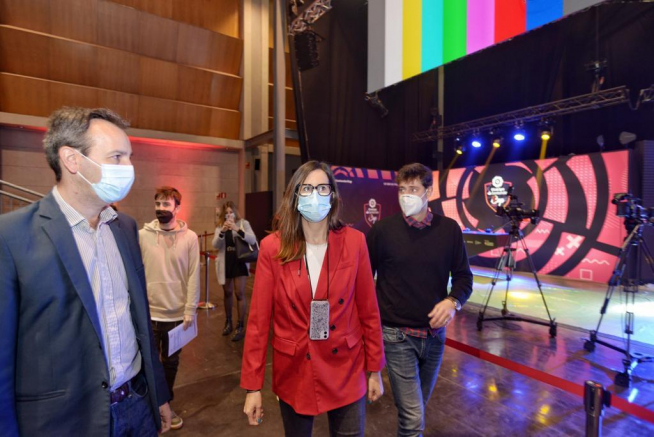 La concejala de Deportes, Cristina García, ha participado en una mesa redonda con la que ha dado inicio el evento.