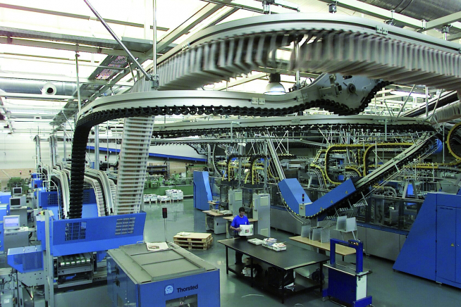 La actual Koenig-Bauer permite imprimir 70.000 ejemplares a la hora a todo color en la planta de impresión de Villanueva de Gállego