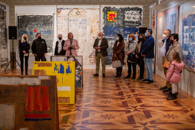 La exposición 'Poemas silenciosos' del pintor auscitano Michel Forès.