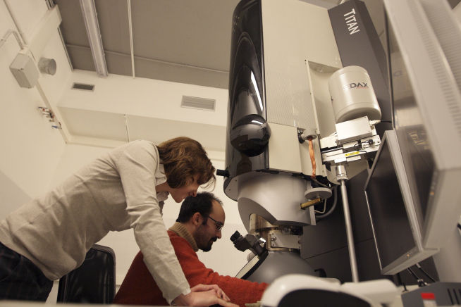 El Titán, ya en acción en 2010, es hoy el corazón del Laboratorio de Microscopías Avanzadas, al servicio de la ciencia a nivel internacional.