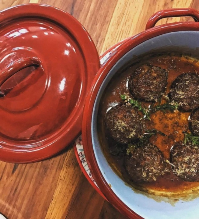 Albóndigas de jabalí con ajedrea.