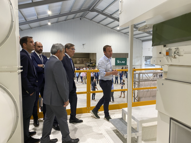 El vicepresidente Aliaga con el presidente de la SCLAB, gerente y director técnico y el alcalde de Barbastro y presidente de la Comarca.