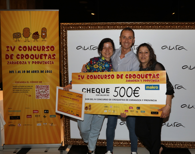 Las cocineras y el propietario de Café del Marqués, ganadores del concurso.