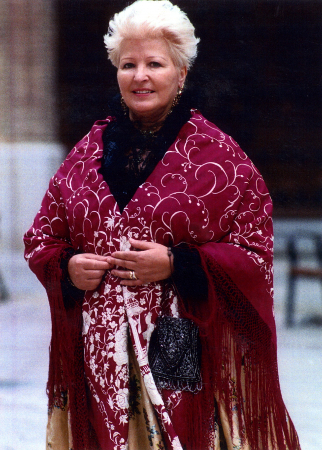 Pilar Lorengar, el año 1992, cuando pronunció el pregón del Pilar.
