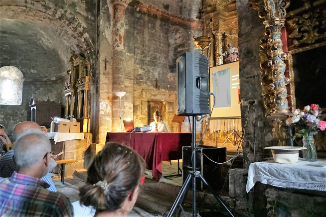 La iglesia del Salvador tiene el interior decorado con pinturas