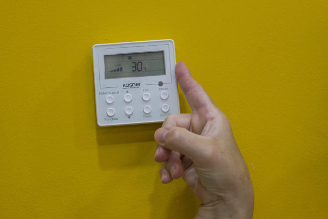 El termostato del aire acondicionado de la Rinconada del Queso, a 30 grados.