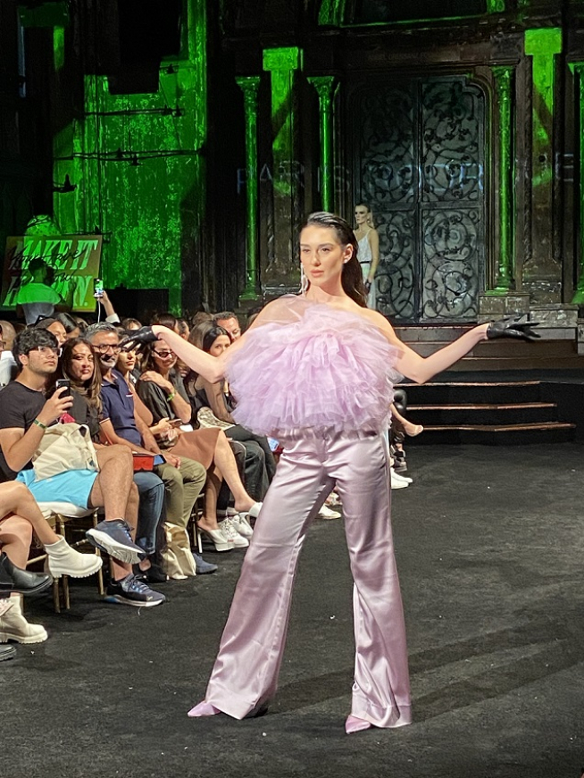 Desfiles de la New York Fashion Week en la sinagoga del aragonés Ángel Orensanz en el Lower East Side.