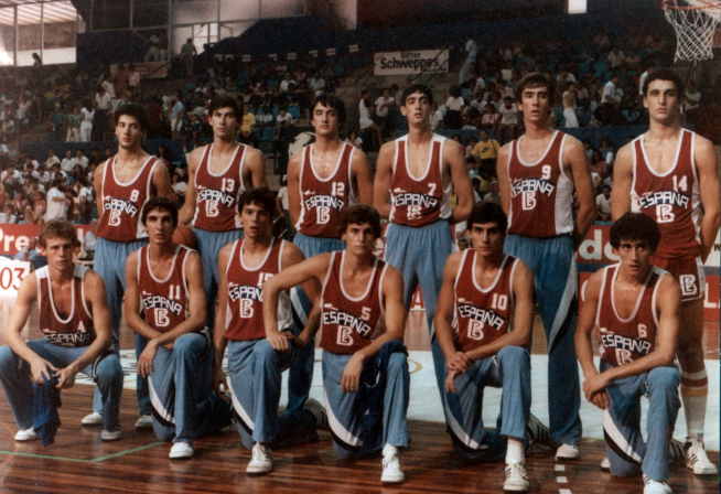 La selección de baloncesto junior 1982-83
