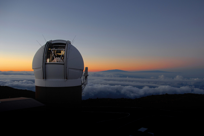 Uno de los dos telescopios del programa de vigilancia del cielo Pan-STARRS, en Hawái.
