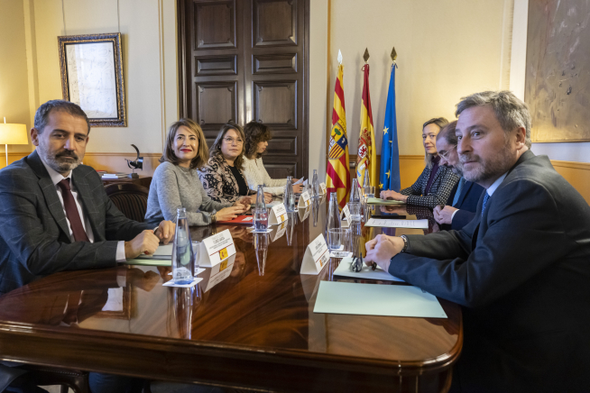 El Presidente de Aragón, Javier Lambán, se reúne con la ministra de de Transportes, Movilidad y Agenda Urbana, Raquel Sánchez
