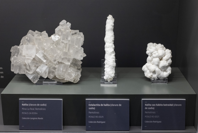 Tres formas para el mismo mineral: halita (sal gema) de Remolinos.