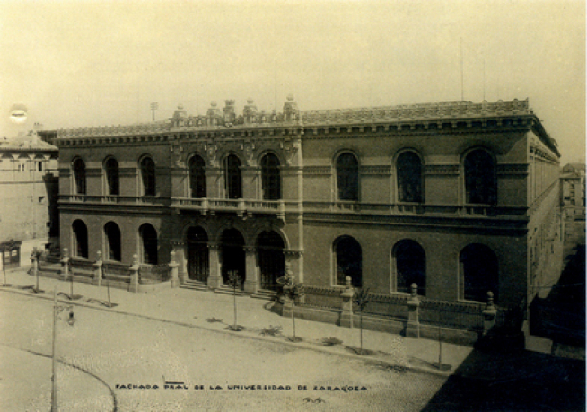 Antigua sede de la Universidad de Zaragoza en la plaza de la Magdalena