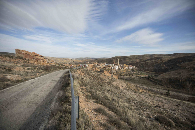 Cañón del río Sus, el Focino. Entrada a Josa desde la carretera